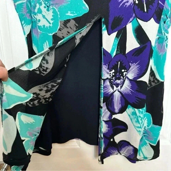 Northern Reflections  Floral Blouse Black, Purple, & Blue Size Extra Large - Picture 9 of 16